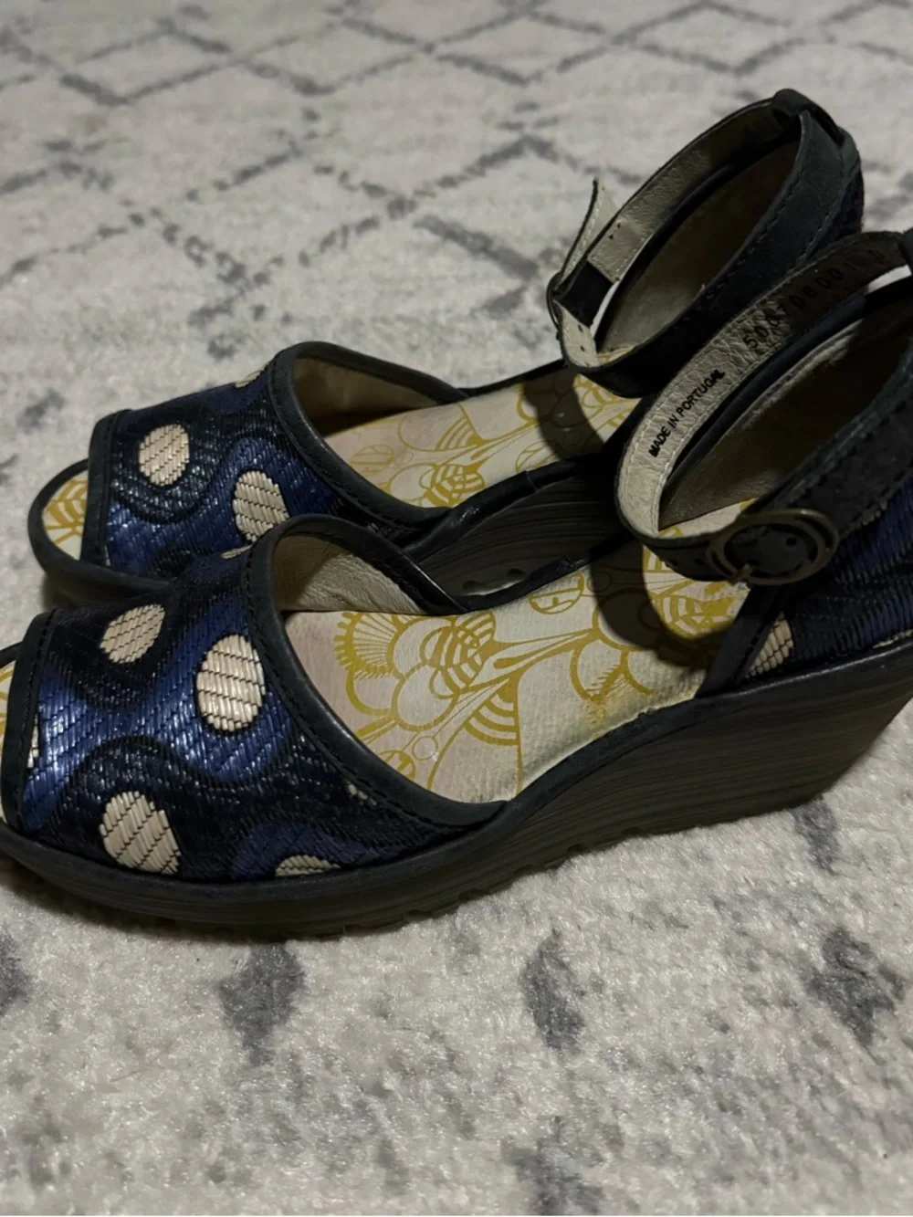 Fly London Yeiji Wedge Peeptoe Size EU39 - Picture 7 of 8